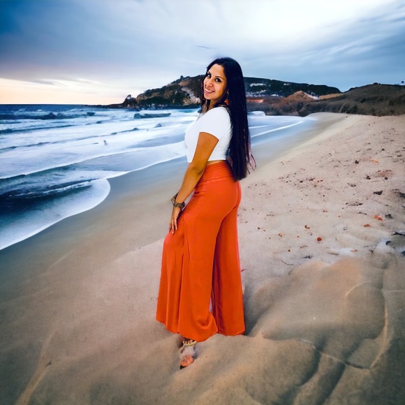 Meet your Posher, Lizet💎🌈🎀 - Picture 8 of 15